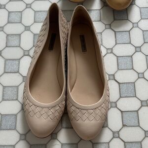 Bottega Veneta Cream Woven Flats